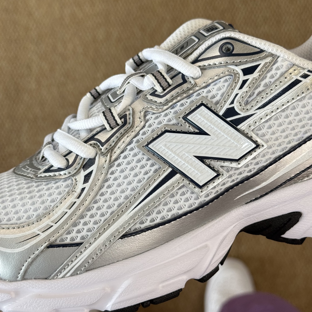  
最强性价比！新百伦nb740 第5色 银黑
大厂出品，品质优价格合理，降维打击‼️
尺码36-46.