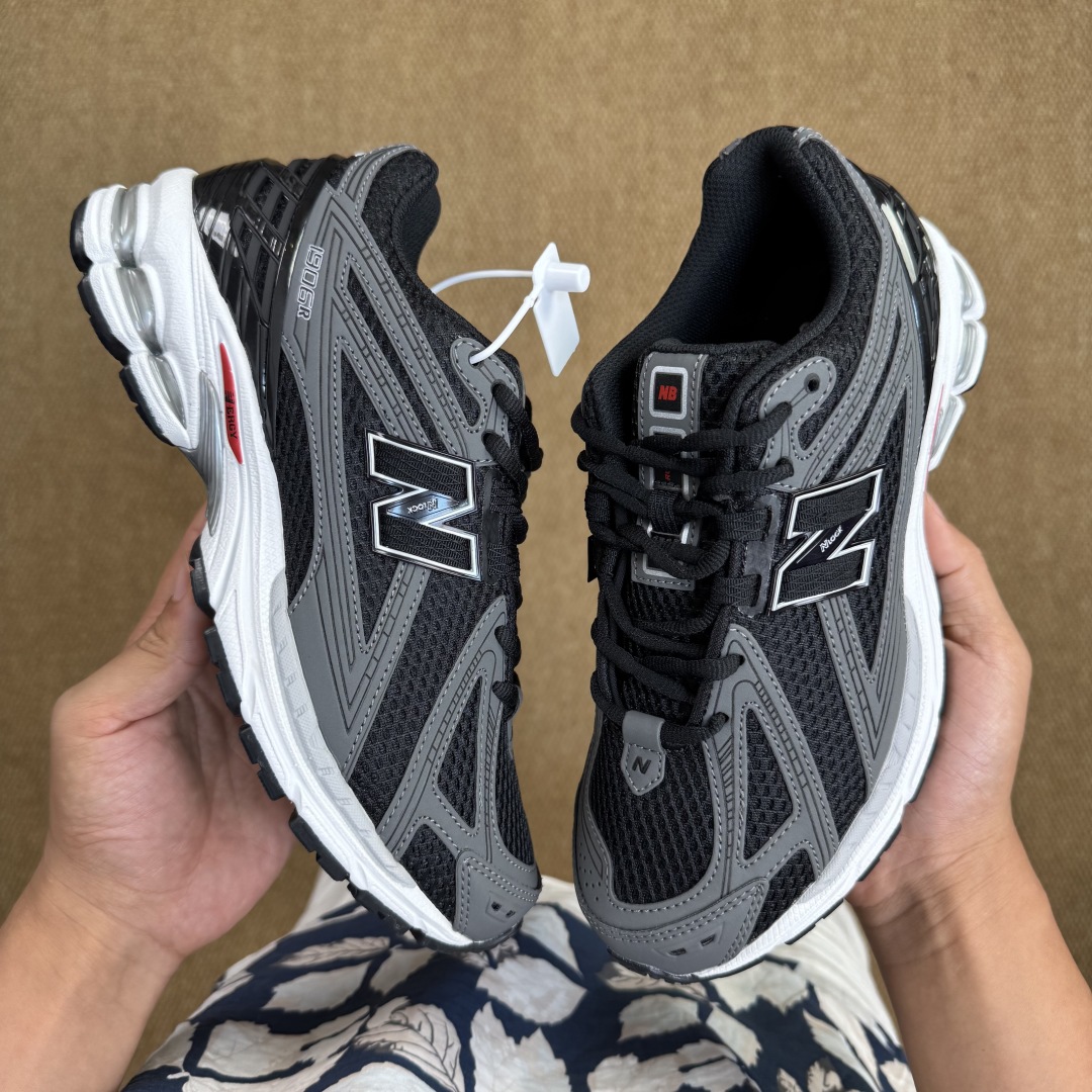  
C版新百伦！nb1906 第100色 黑灰
纯原大厂出品，品质优价格合理，降维打击‼️
尺码36-4