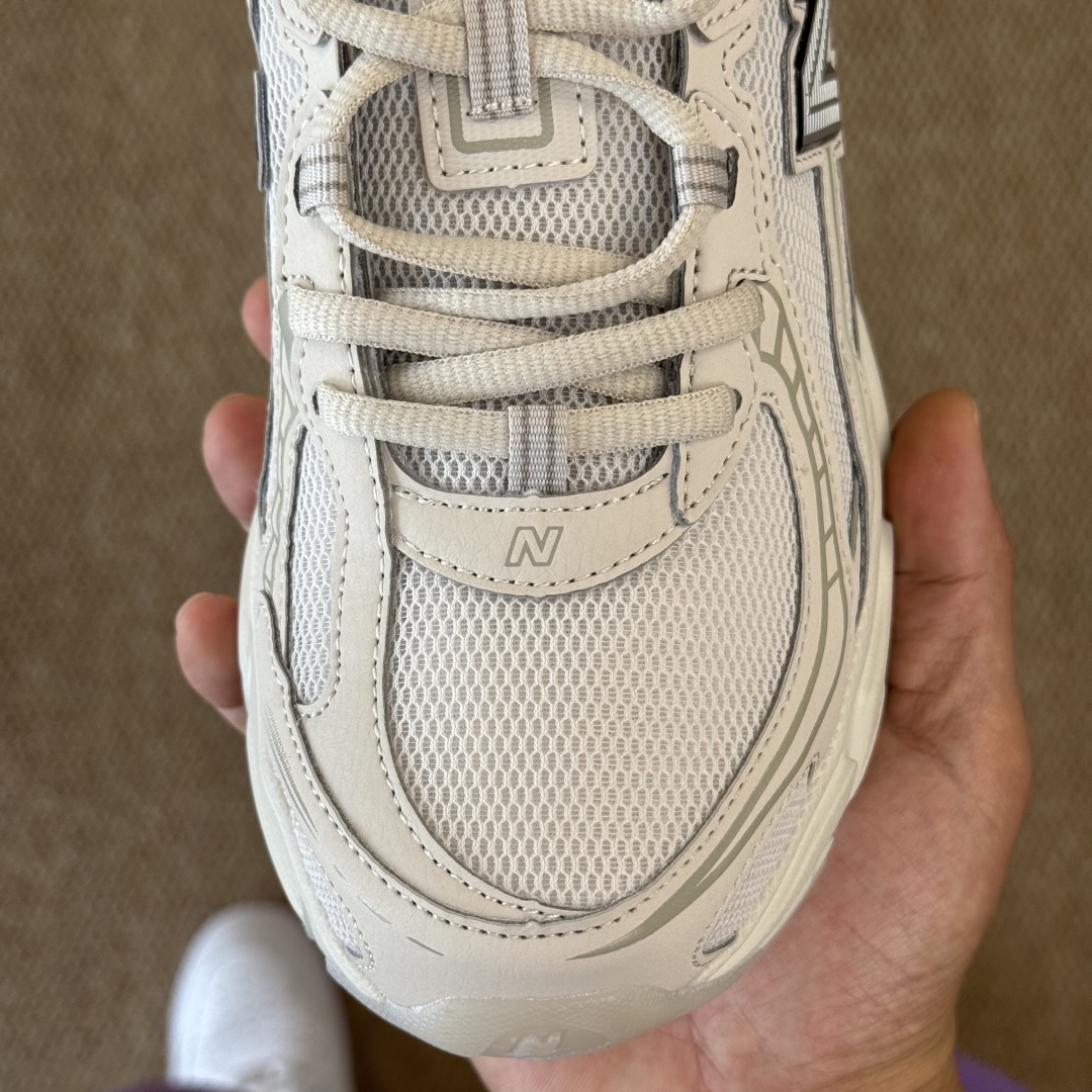  
最强性价比！新百伦nb740 第3色 米白棕
大厂出品，品质优价格合理，降维打击‼️
尺码36-46