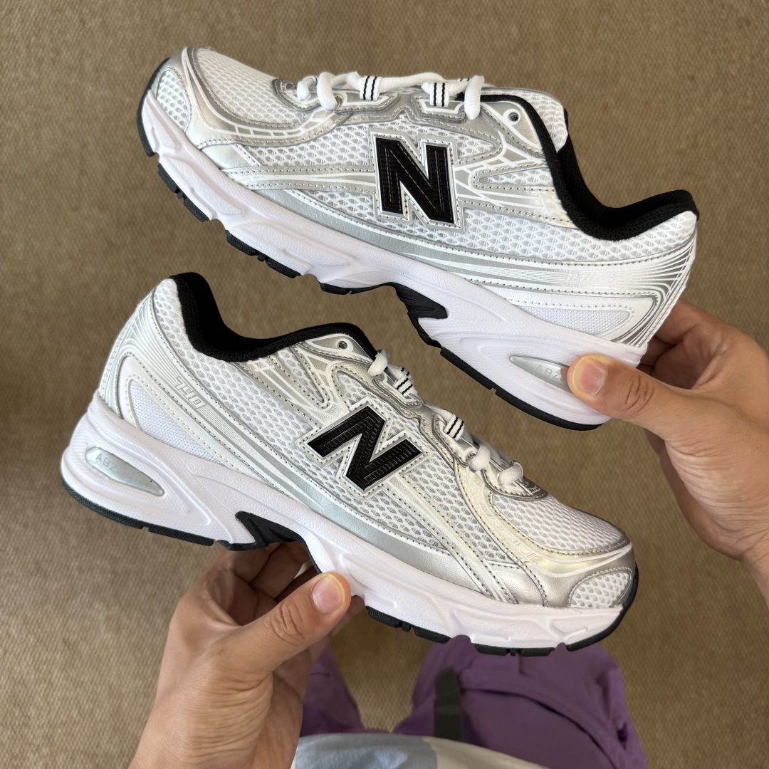  
最强性价比！新百伦nb740 第4色 银黑
大厂出品，品质优价格合理，降维打击‼️
尺码36-46.