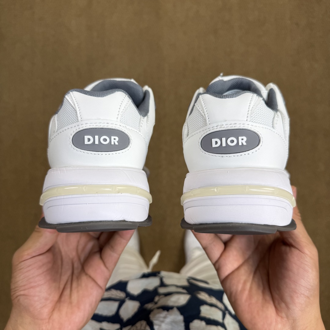  
极致性价比‼️DIOR迪奥 CD1 第3色：白色
PT仓现货发售！配色陆续出
尺码：40-45