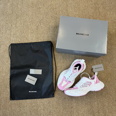 福利特价GT版 巴黎世家16代 Monday 白粉Balenciaga Monday 巴黎世家牛皮革圆头 福利特价GT版 巴黎世家16代 Monday 白粉Balenciaga Monday 巴黎世家牛皮革圆头