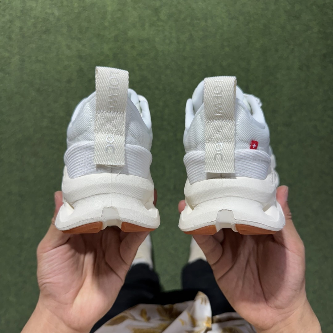 
C版On昂跑系列！市场最全纯原昂跑生产线！
大厂出品，品质稳价格优！
Cloudtilt 2.0二代