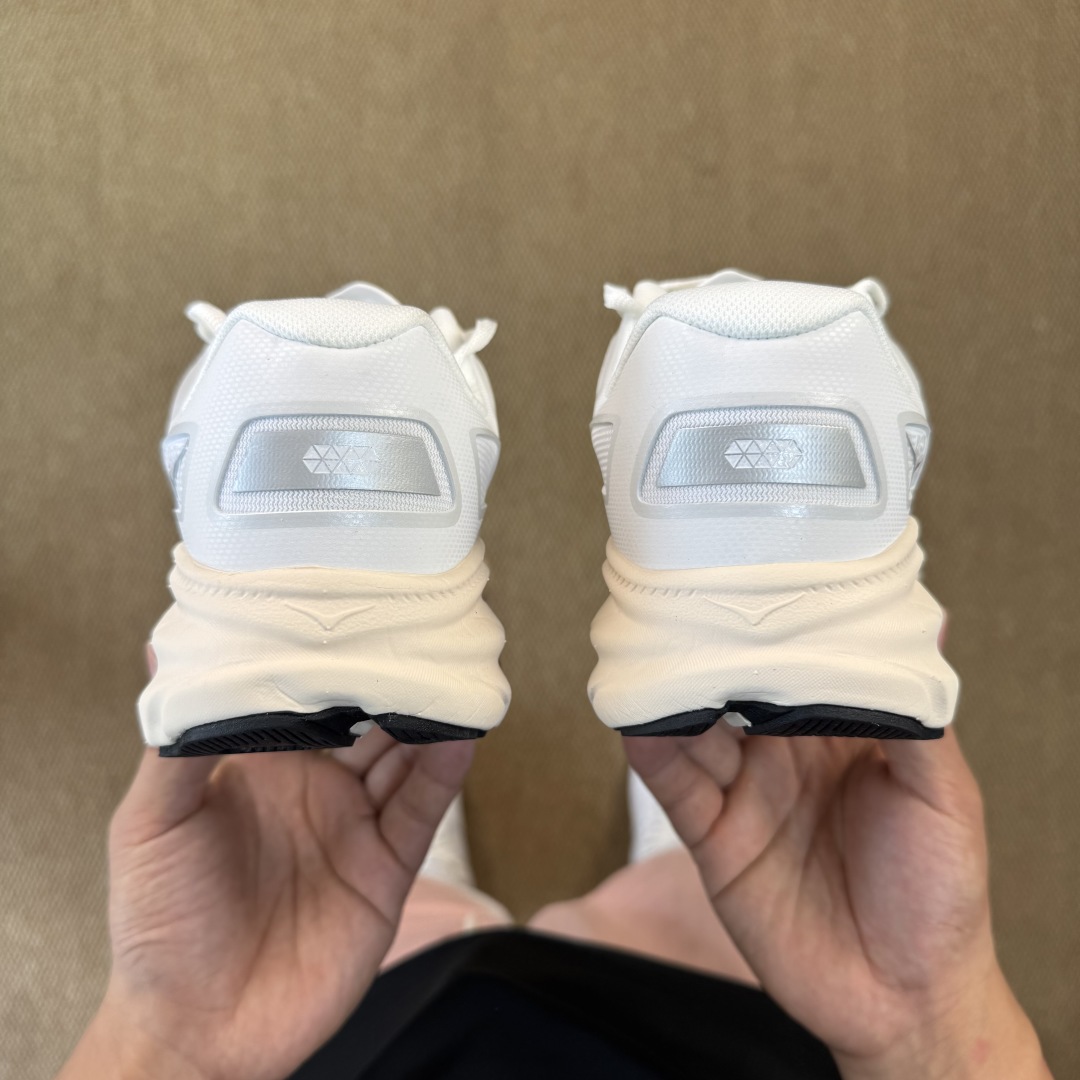  核心价格表私
HOKA ONE ONE Clifton ONE9 克里夫顿9代专业性能减震公路跑步鞋 