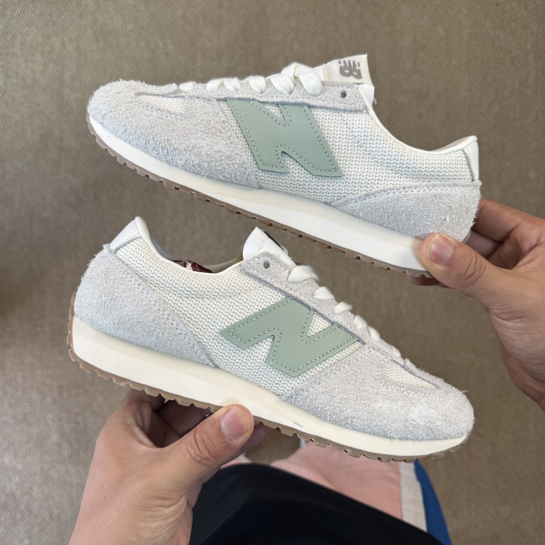  主推价格优势私
C版新百伦系列！nb471 第14色：米白浅绿
原鞋11开发，原材料无敌质感！
最强版