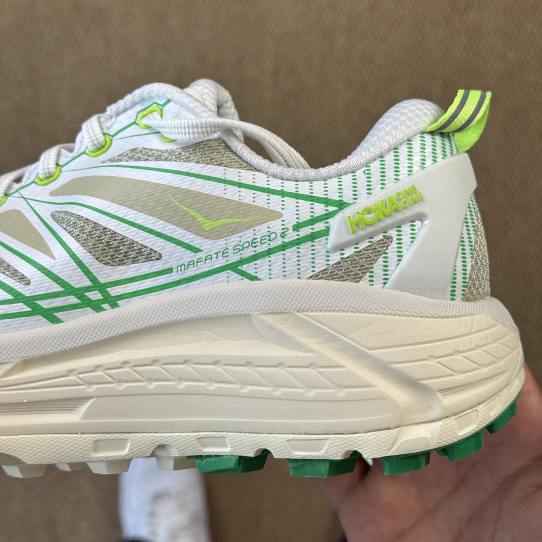 
HOKA ONE ONE Mafate Speed 玛法特2.0 第17色：白绿
独家高端版本！市售最