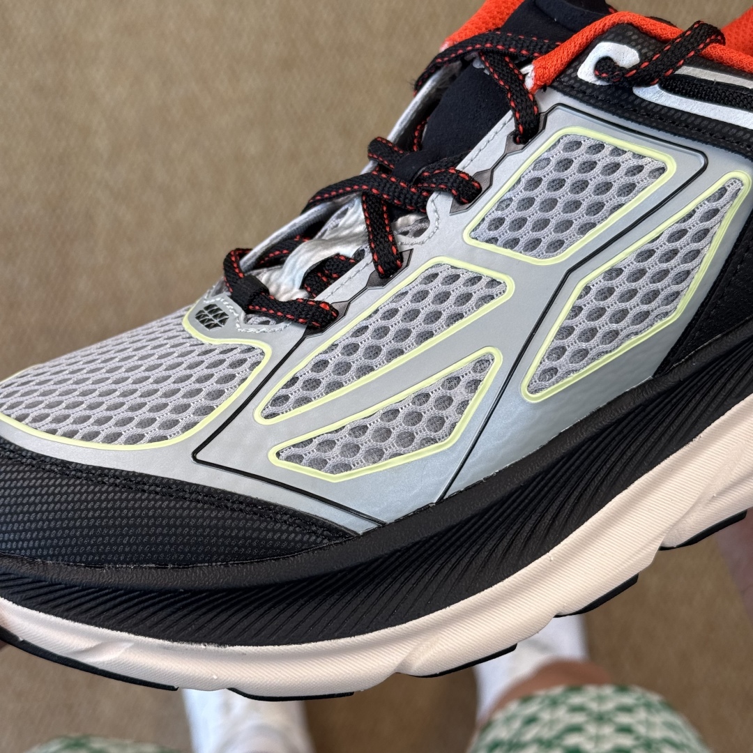 HOKA ONE ONE Clifton ONE9 克里夫顿9代专业性能减震公路跑步鞋 银黑色货号：/H