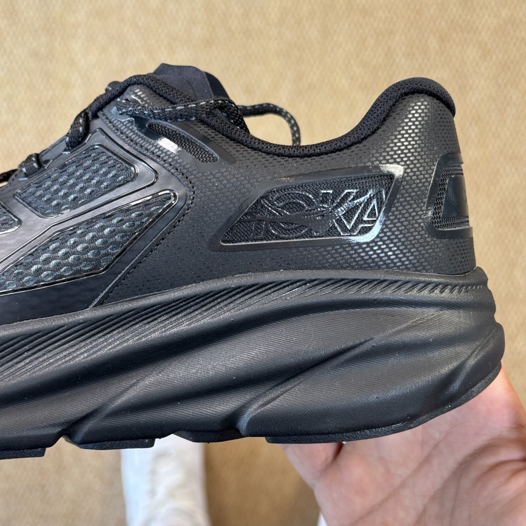 HOKA ONE ONE Clifton ONE9 克里夫顿9代专业性能减震公路跑步鞋 第8色:黑武士 