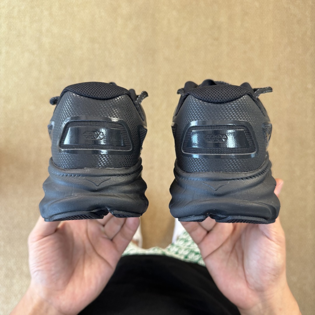 HOKA ONE ONE Clifton ONE9 克里夫顿9代专业性能减震公路跑步鞋 第8色:黑武士 