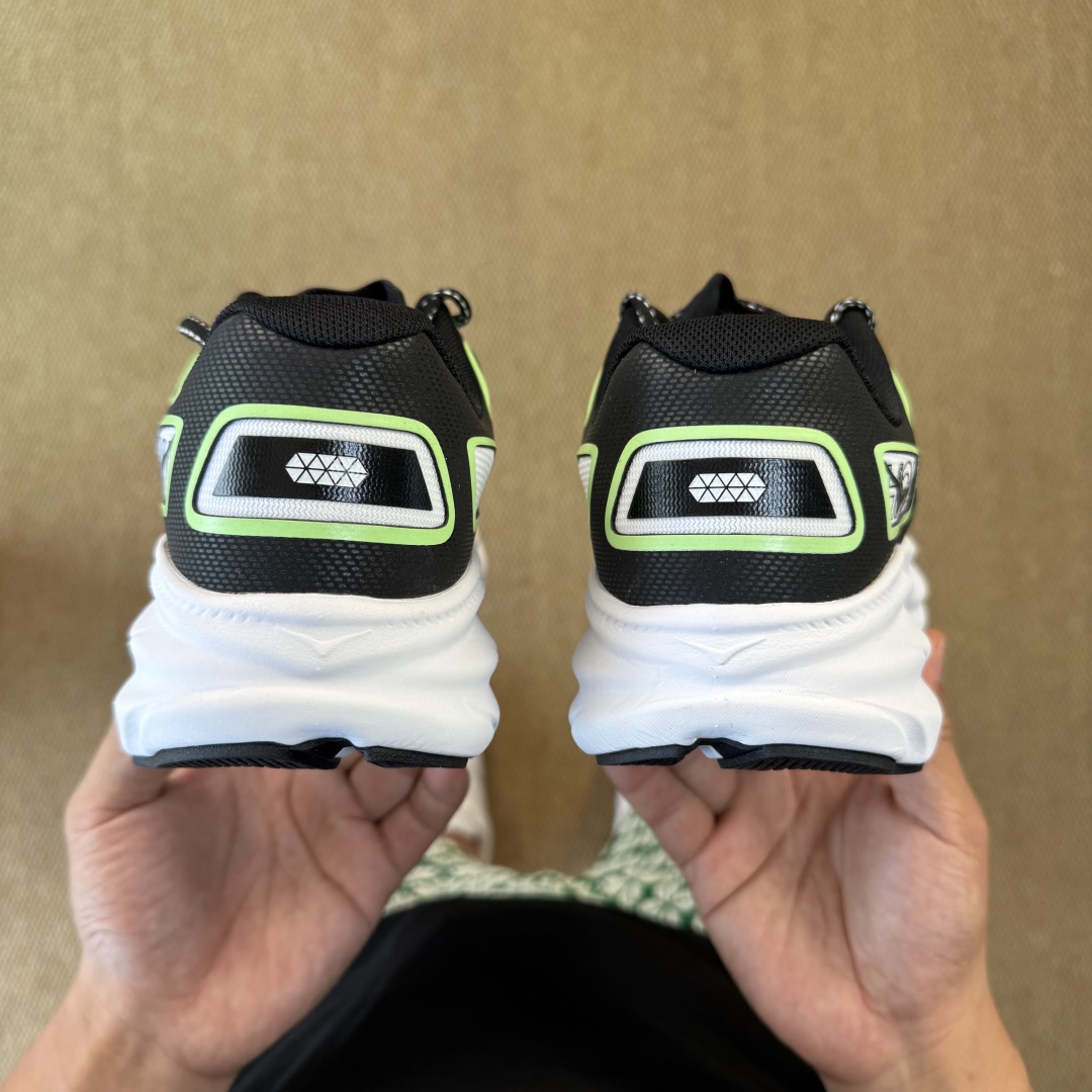 HOKA ONE ONE Clifton ONE9 克里夫顿9代专业性能减震公路跑步鞋 第9色:黑白绿 