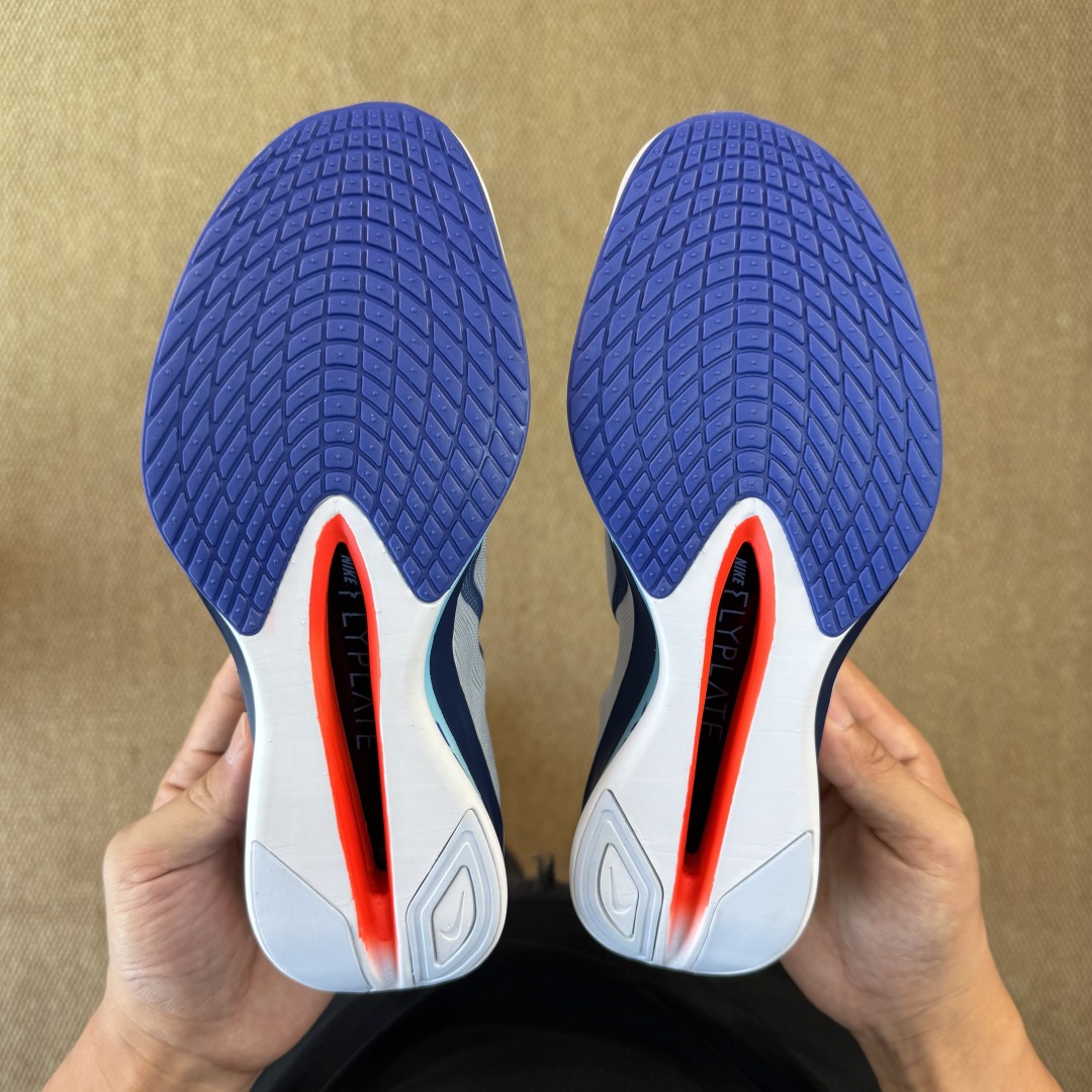 性价比！Vaporfly Next 4% 第3色：灰蓝Nike Zoom Vaporfly Next 4