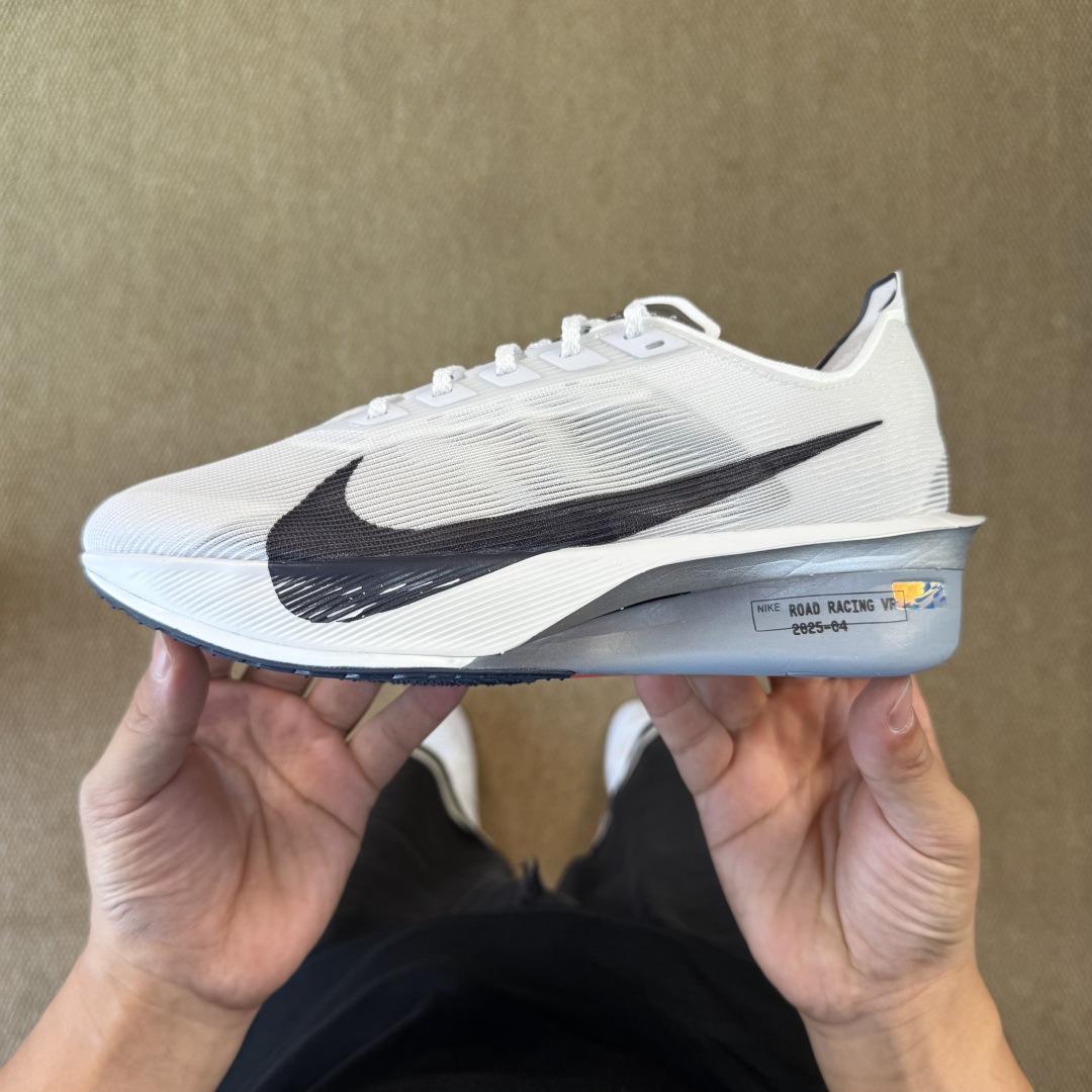 性价比！Vaporfly Next 4% 第4色：白色Nike Zoom Vaporfly Next 4