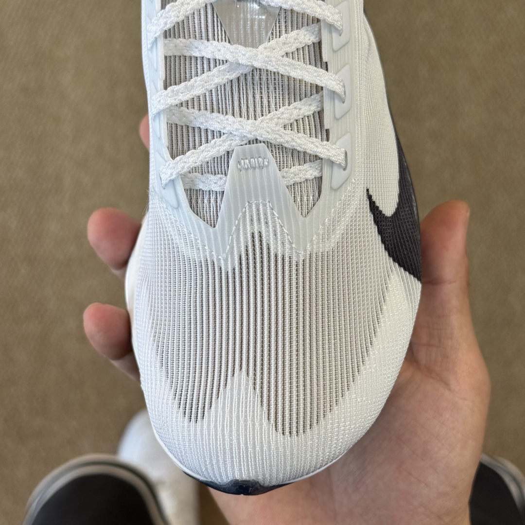 性价比！Vaporfly Next 4% 第4色：白色Nike Zoom Vaporfly Next 4