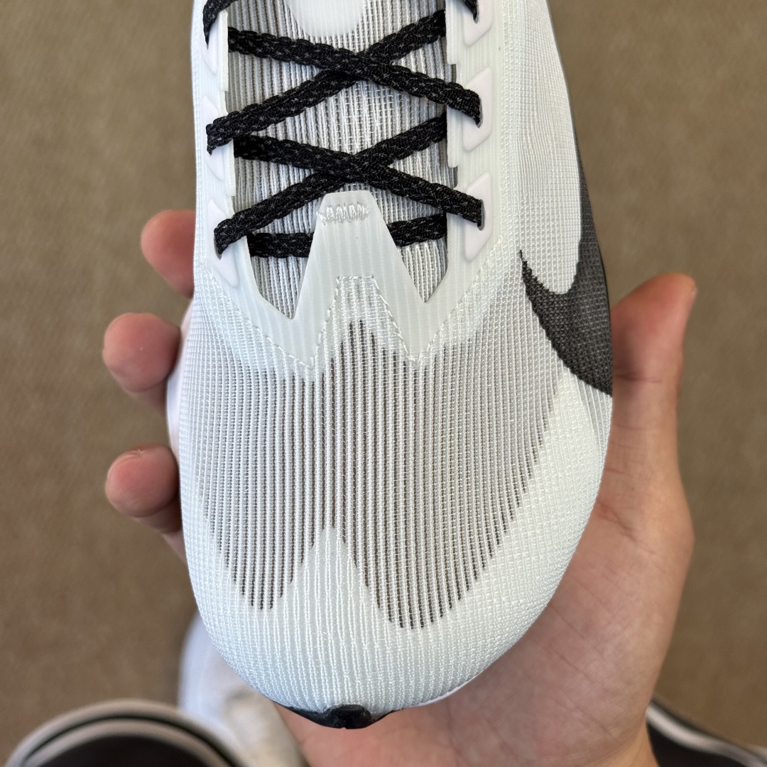 性价比！Vaporfly Next 4% 第5色：黑白粉Nike Zoom Vaporfly Next 