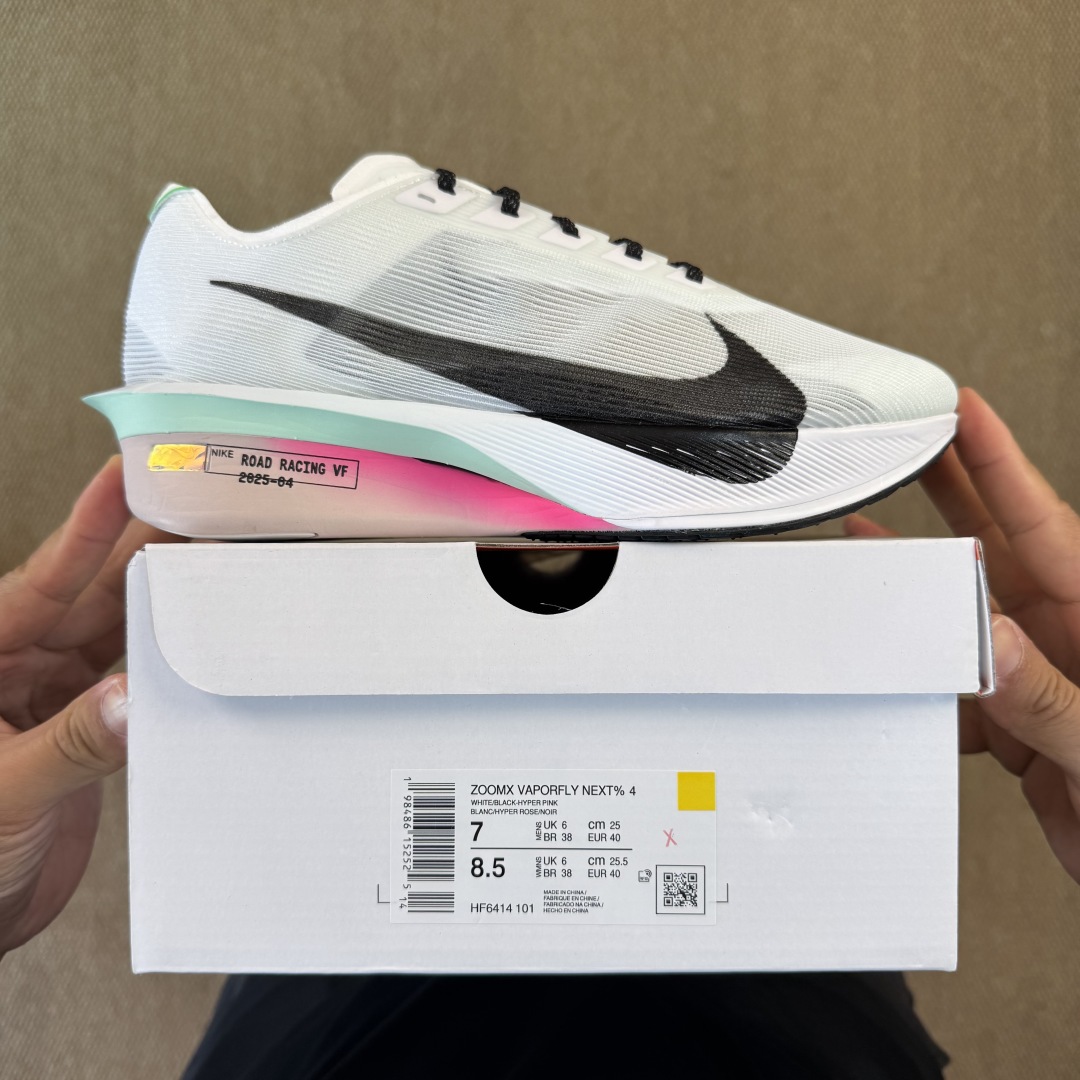 性价比！Vaporfly Next 4% 第5色：黑白粉Nike Zoom Vaporfly Next 