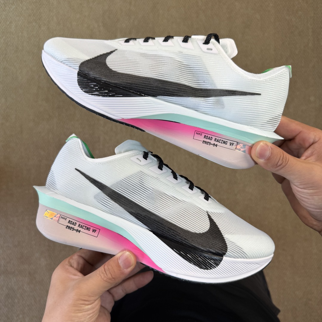 性价比！Vaporfly Next 4% 第5色：黑白粉Nike Zoom Vaporfly Next 