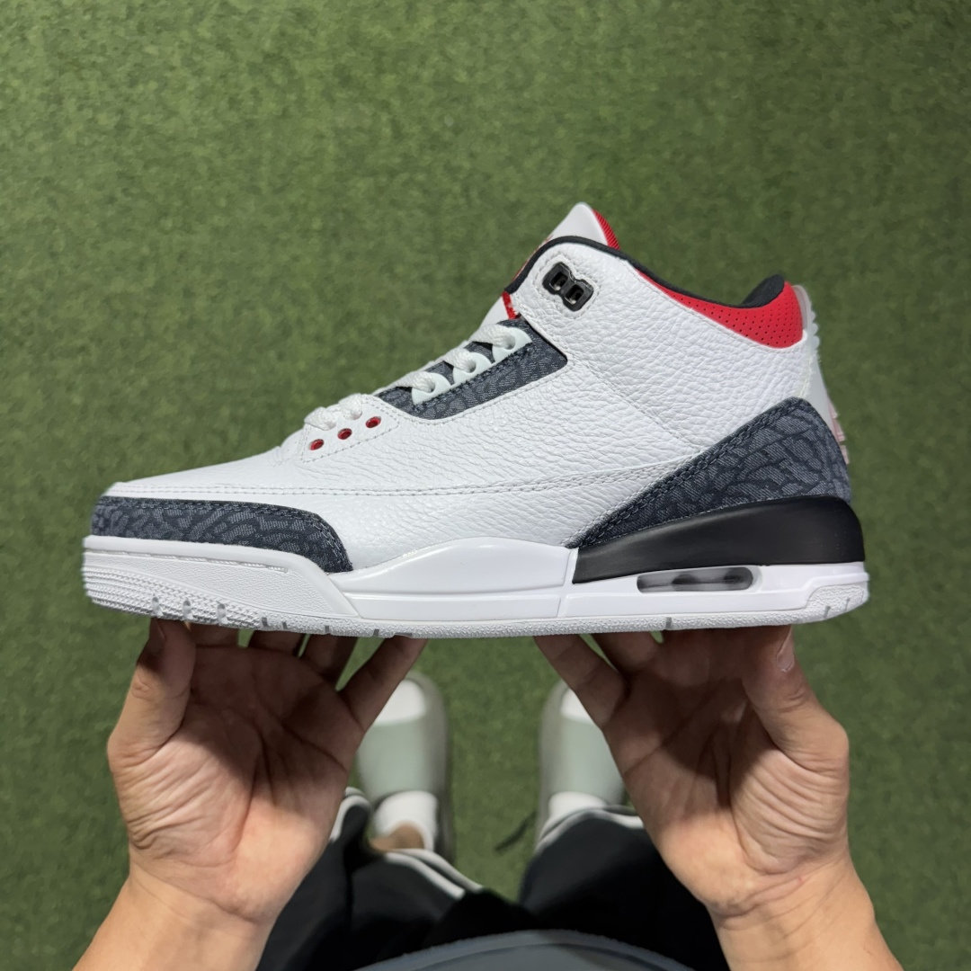 福利特价 纯原头层aj3！硬通货品质合计36个配色，长期货齐可主推！尺码：40-47.5带半码火焰红CZ