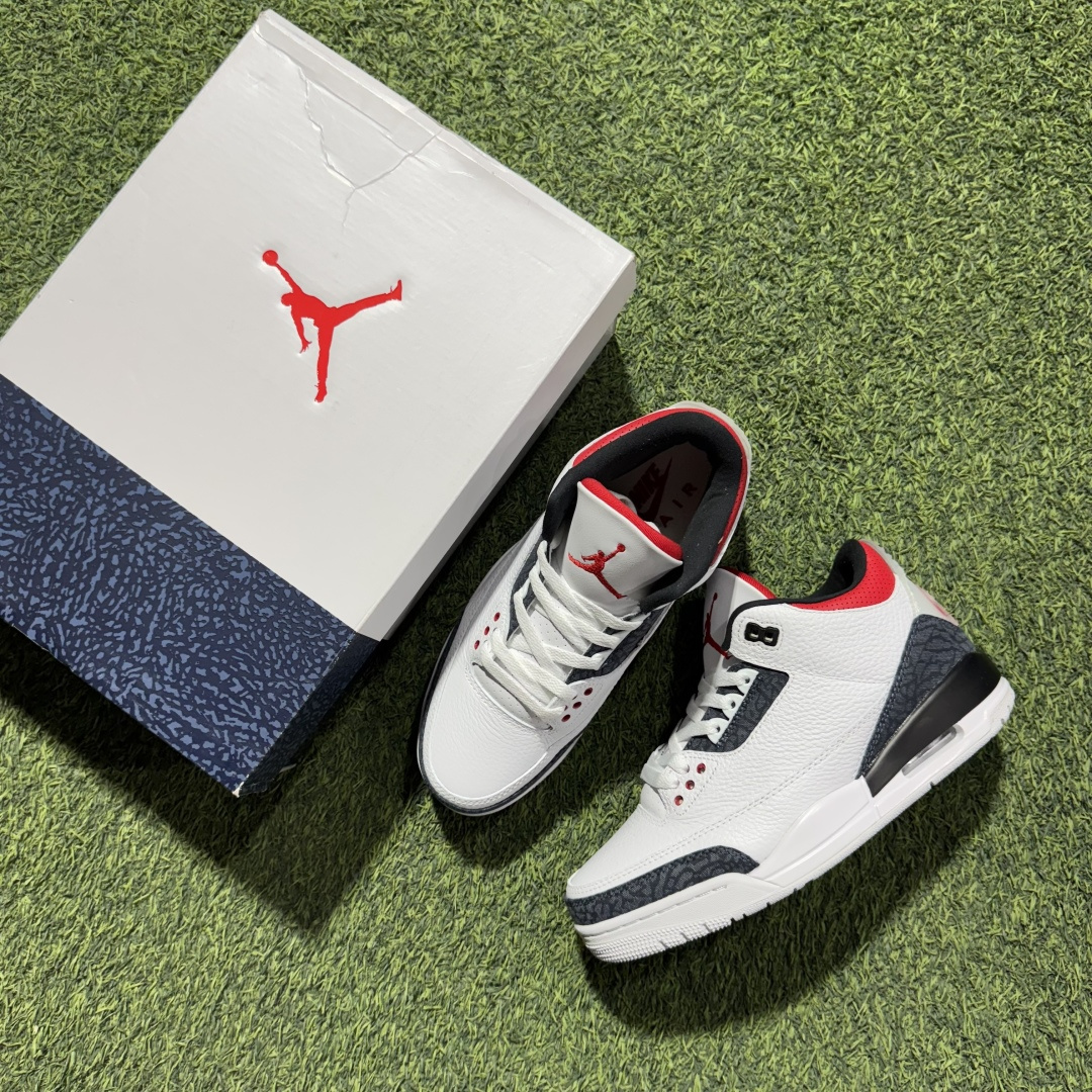 福利特价 纯原头层aj3！硬通货品质合计36个配色，长期货齐可主推！尺码：40-47.5带半码火焰红CZ