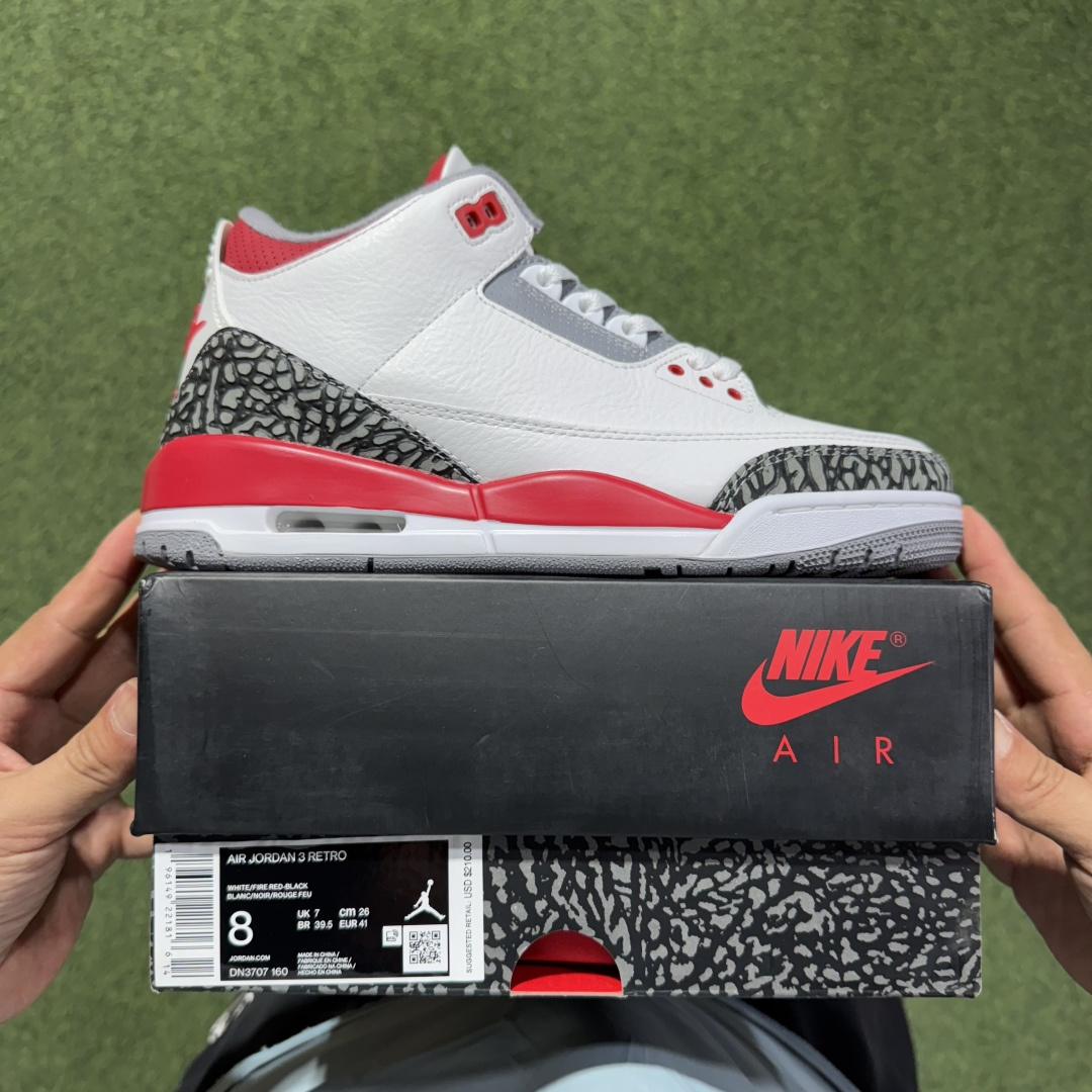 福利特价 纯原头层aj3！硬通货品质合计36个配色，长期货齐可主推！尺码：40-47.5带半码白红火焰红