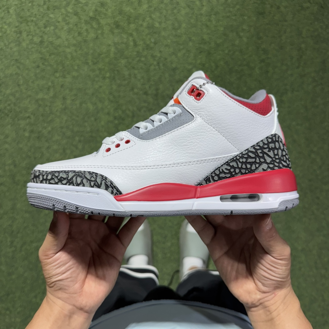 福利特价 纯原头层aj3！硬通货品质合计36个配色，长期货齐可主推！尺码：40-47.5带半码白红火焰红