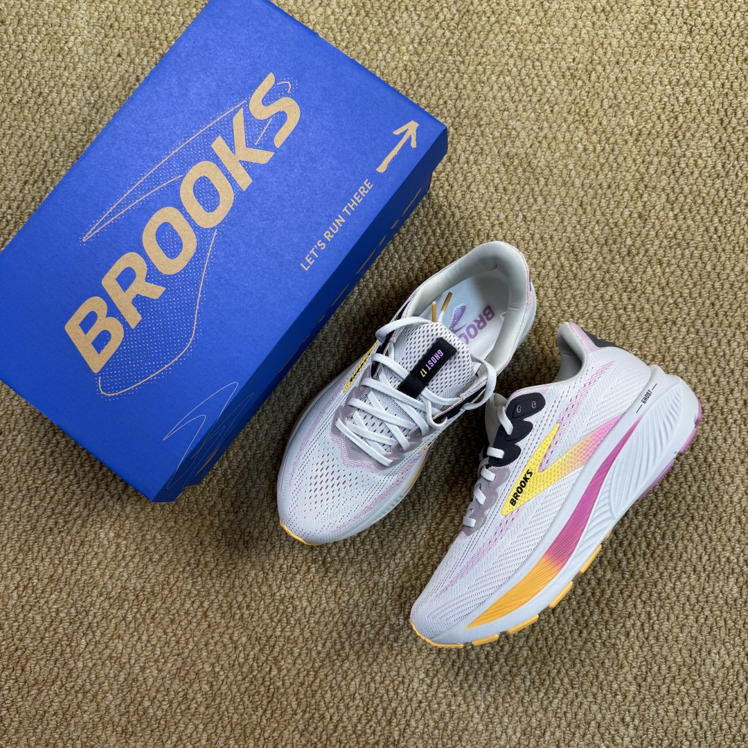 Brooks布鲁克斯 幽灵Ghost 17 第6色：白黄粉次顶级缓震慢跑鞋货号-1B-070 尺码36-