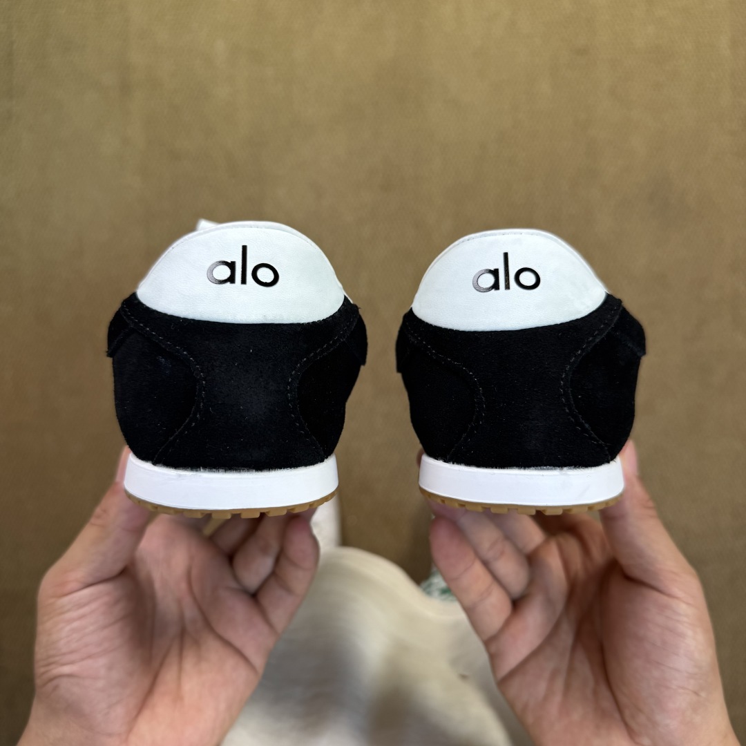 Alo yoga Sunset Seaker 黑色休闲城市通勤复古薄底德迅鞋 原版开发 舒适百搭 网布减