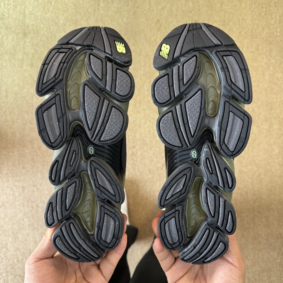 C版新百伦系列！nb2000第16色：绿黑色无敌质感！最强版本36-46.5出货，行业标杆之作！货号：U