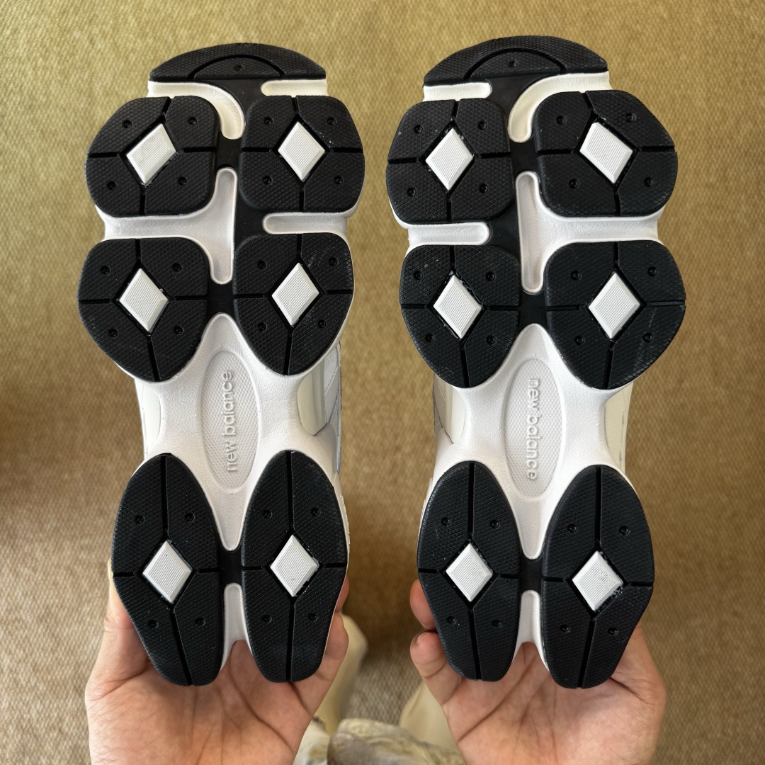 主推优势私C版新百伦系列！NB9060第130色：翻毛皮灰白银无敌质感！最强版本36-47.5出货，行业