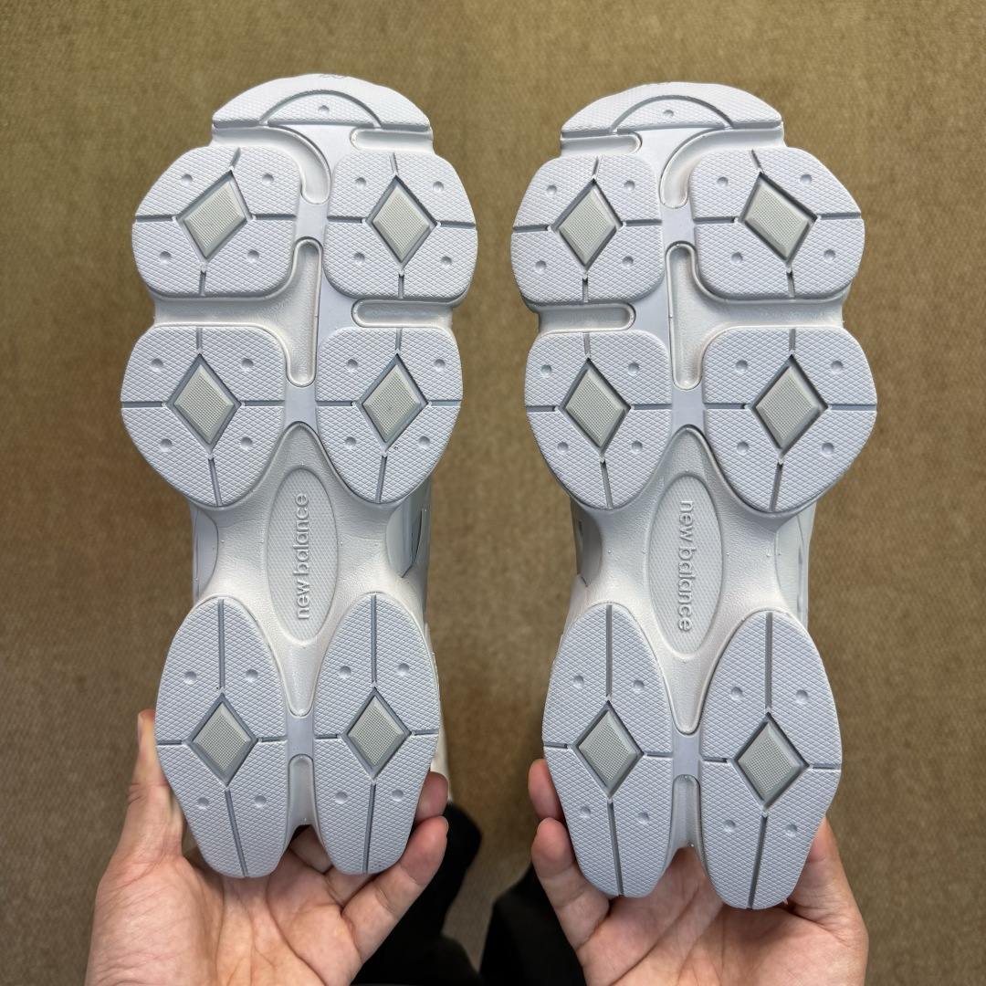 主推优势私C版新百伦系列！NB9060第131色：TPU灰色无敌质感！最强版本36-47.5出货，行业标