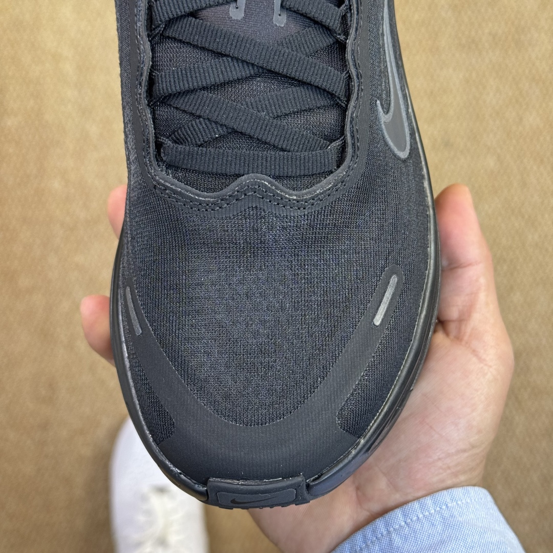 核心价格表私Nike Vomero Plus 低帮 ZOOMX 马拉松跑步鞋缓震表现出色，脚感Q弹！货号