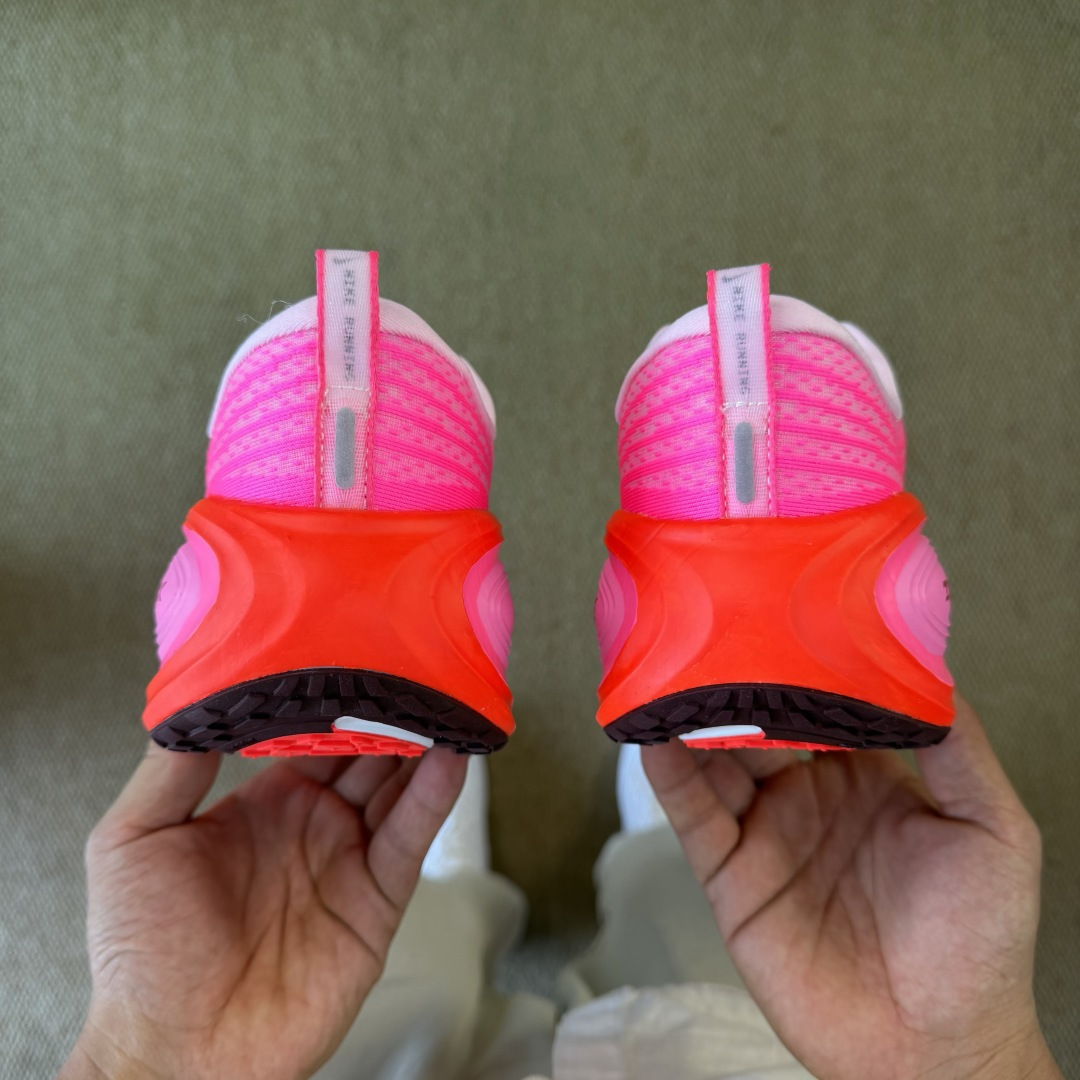 核心价格表私Nike Vomero Plus 低帮 ZOOMX 马拉松跑步鞋第4色:粉色缓震表现出色，脚