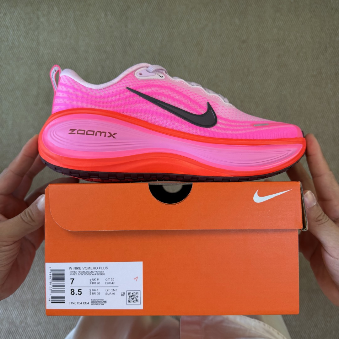 核心价格表私Nike Vomero Plus 低帮 ZOOMX 马拉松跑步鞋第4色:粉色缓震表现出色，脚