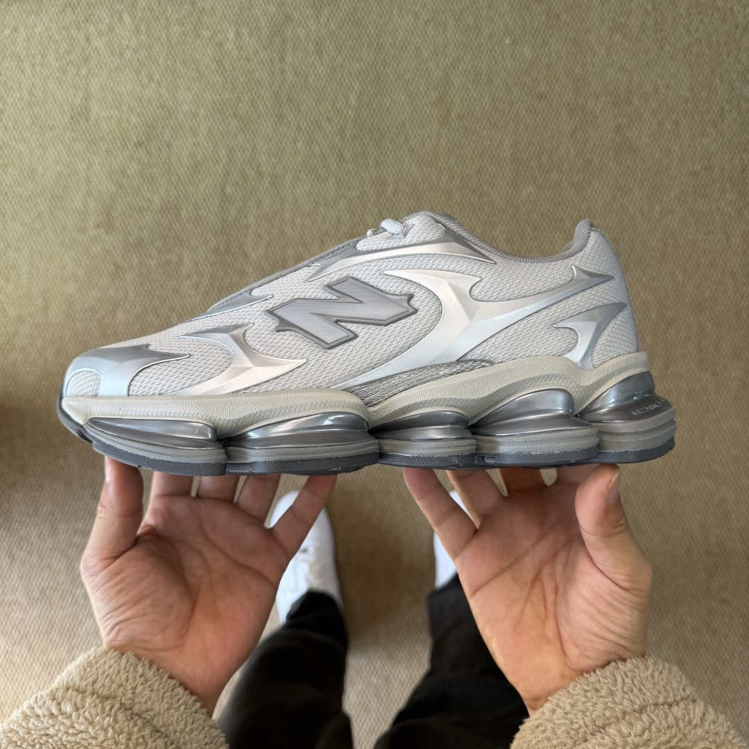 C版新百伦系列！nb2000第19色：银色无敌质感！最强版本36-46.5出货，行业标杆之作！货号：U2