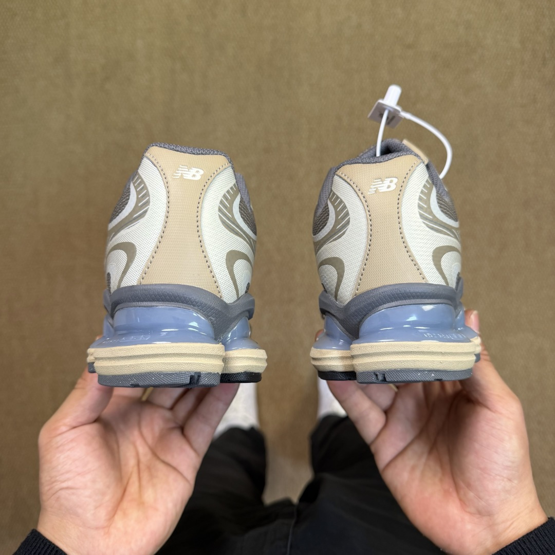 核心价格表私C版新百伦系列！nb2000第20色：银蓝色无敌质感！最强版本36-46.5出货，行业标杆之