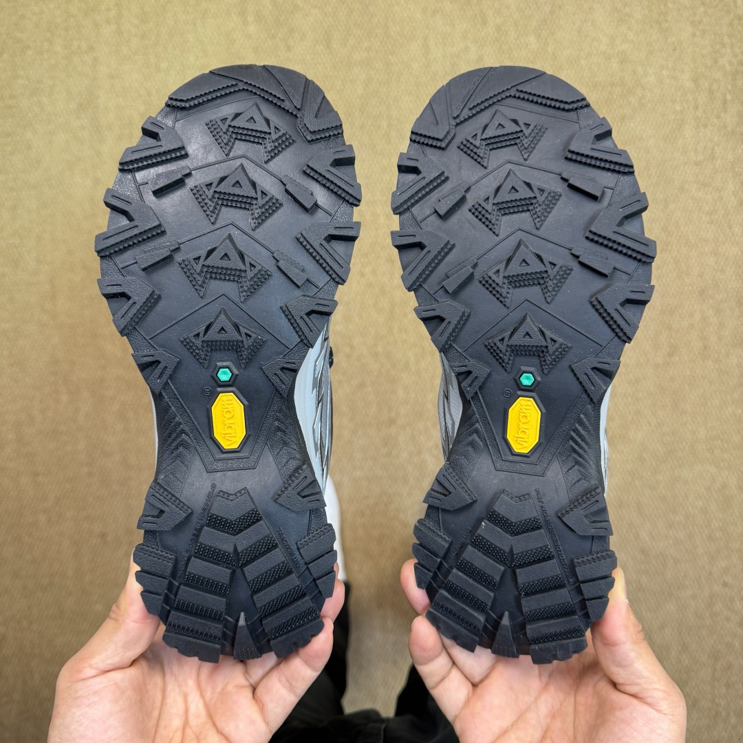 KAILAS 凯乐石 远征5-FLT系列 越野跑鞋 裸鞋圈硬通货！平台充正批次！零售首选！第1色：金属银