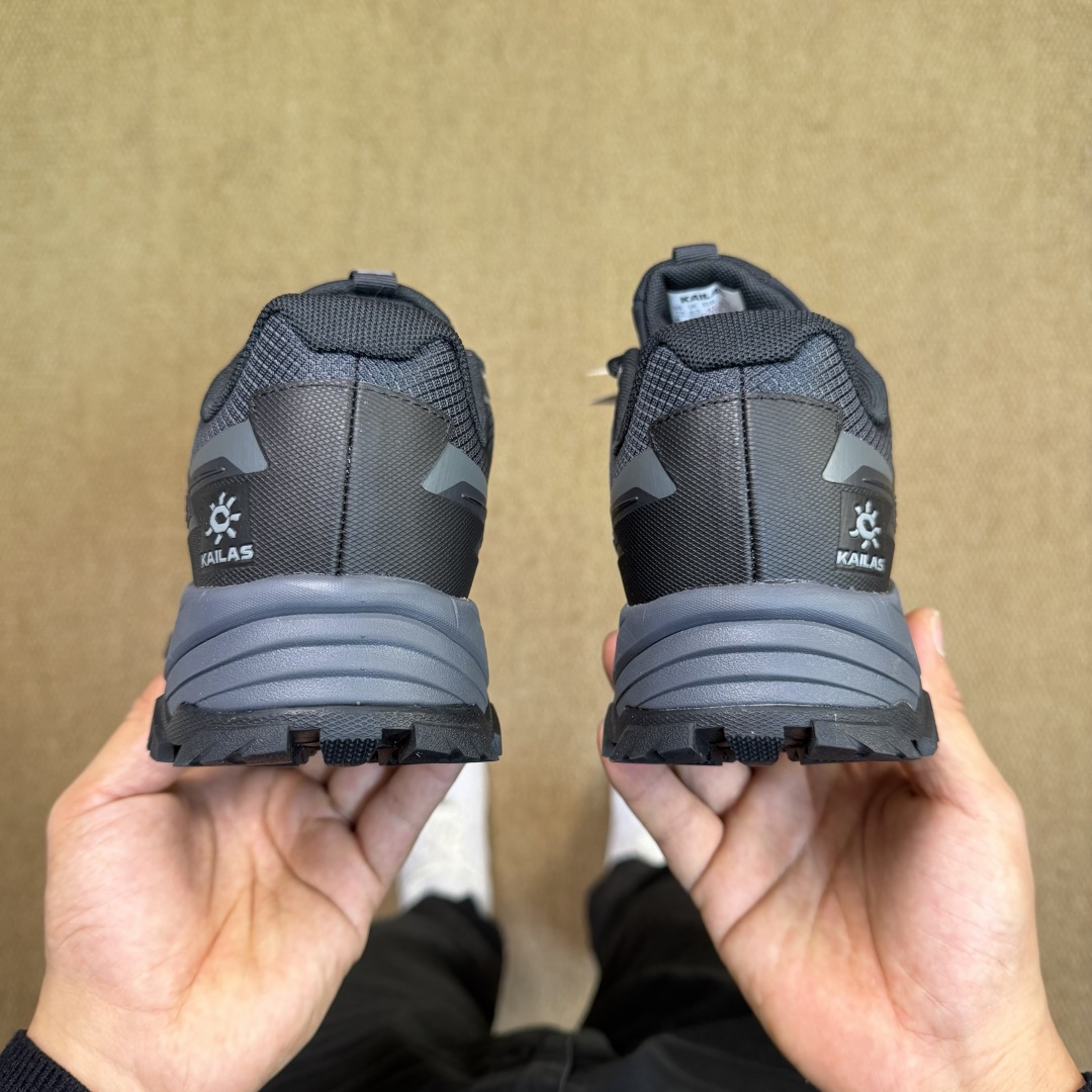 KAILAS 凯乐石 远征5-FLT系列 越野跑鞋 裸鞋圈硬通货！平台充正批次！零售首选！第3色：墨黑（