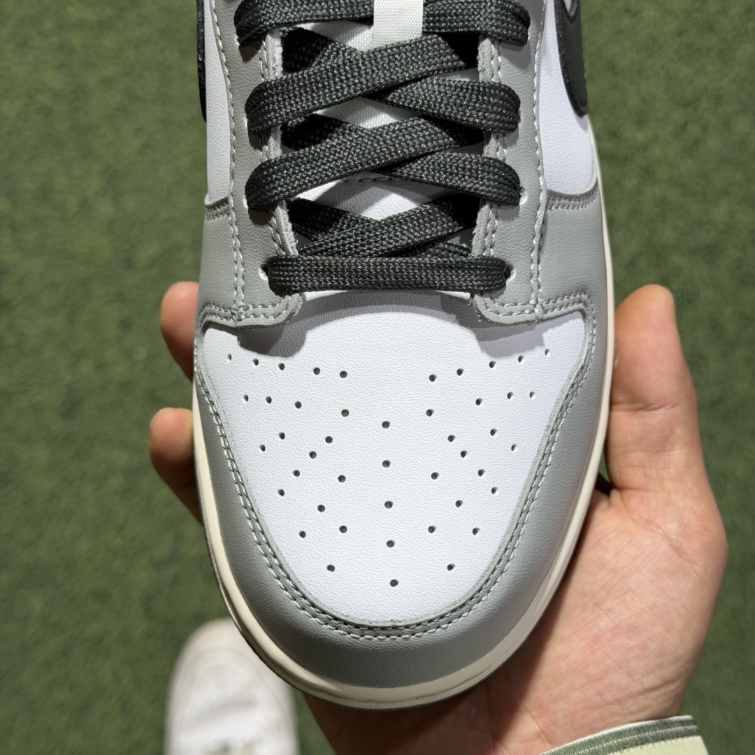 MiniCost Shoe 7