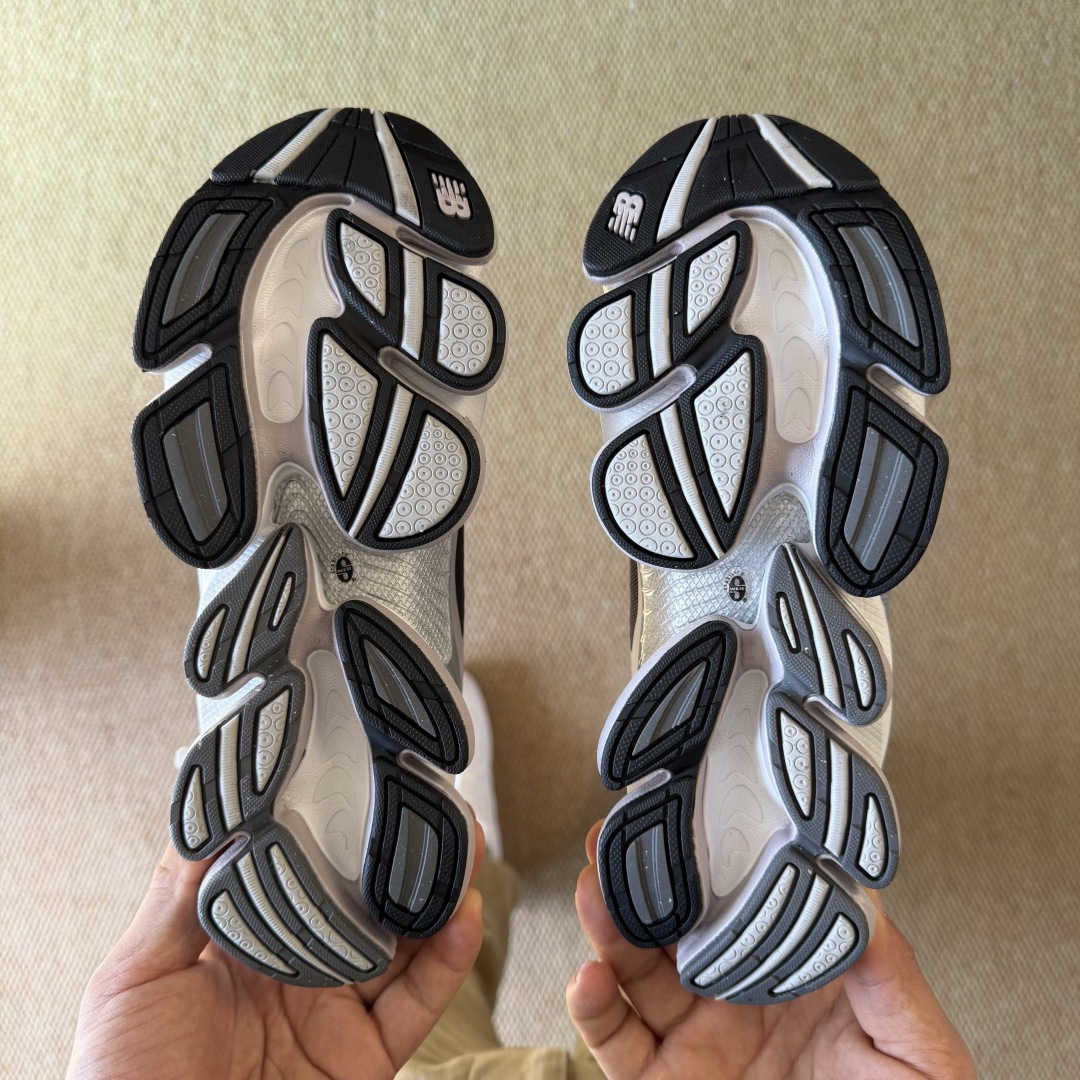 C版新百伦系列！nb2000第21色：银黑色无敌质感！最强版本36-46.5出货，行业标杆之作！货号：U