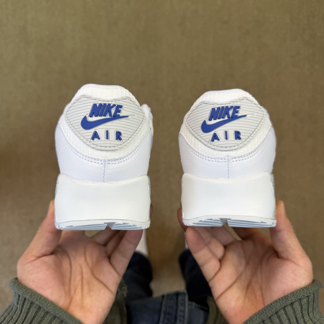 Nike Air Max 90 低帮气垫跑鞋货号：FZ7186-100尺码：35 36 36.5 37.