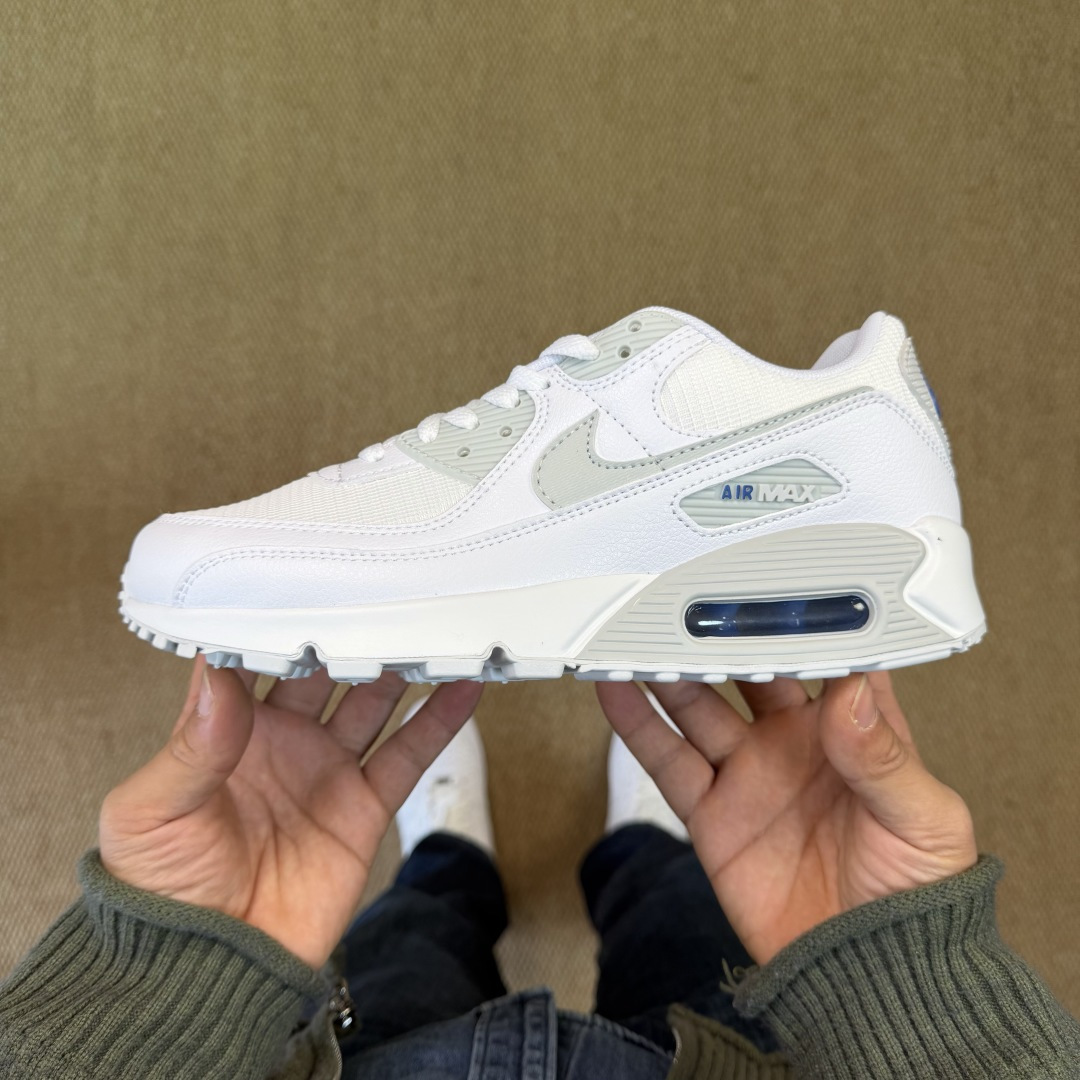 Nike Air Max 90 低帮气垫跑鞋货号：FZ7186-100尺码：35 36 36.5 37.