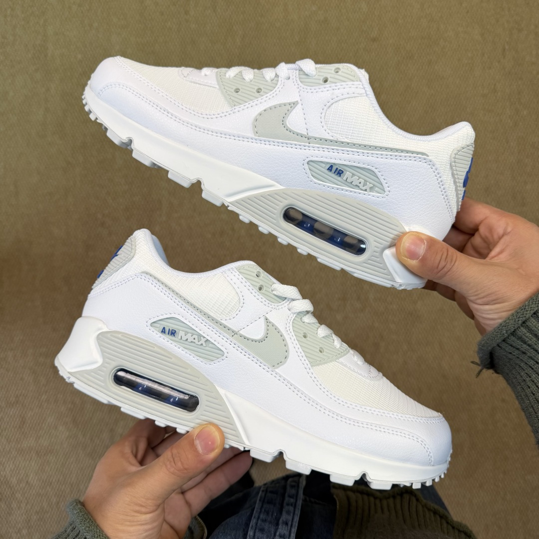 Nike Air Max 90 低帮气垫跑鞋货号：FZ7186-100尺码：35 36 36.5 37.