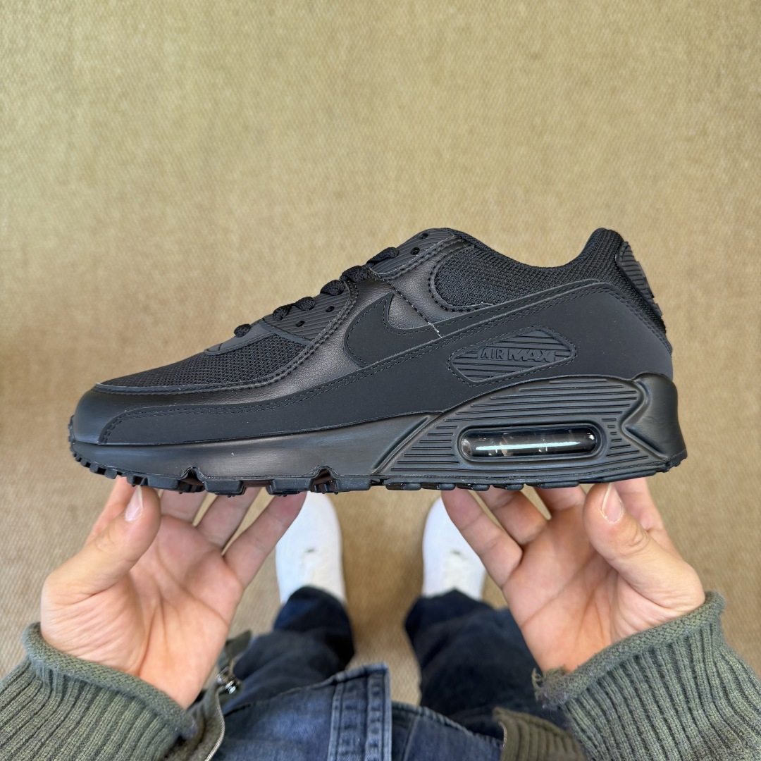 Nike Air Max 90 低帮气垫跑鞋货号：CN8490-003尺码：35 36 36.5 37.