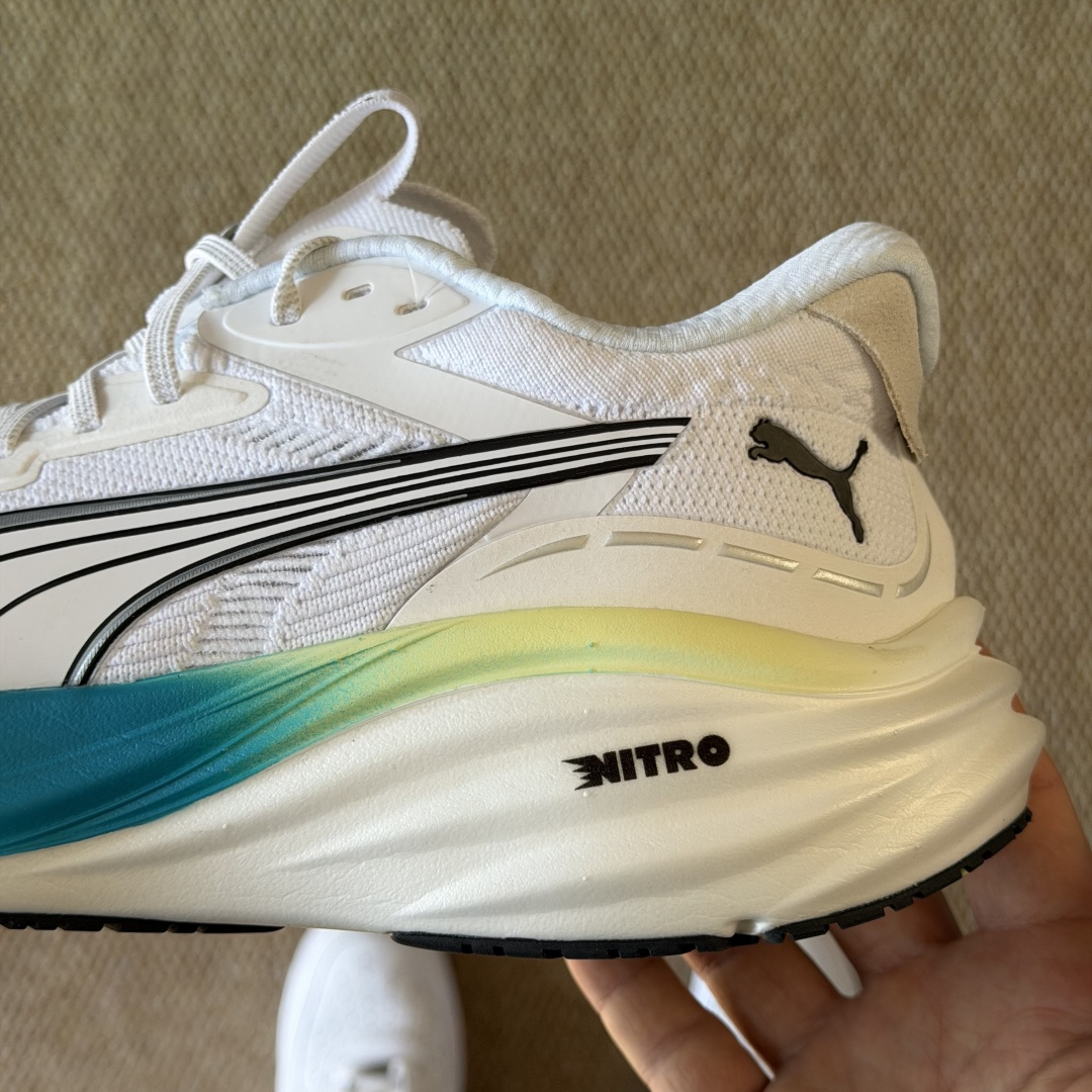 PUMA彪马 Magnify Nitro 3 跑鞋第4色:白黑蓝货号：-04尺码：36-45带半码