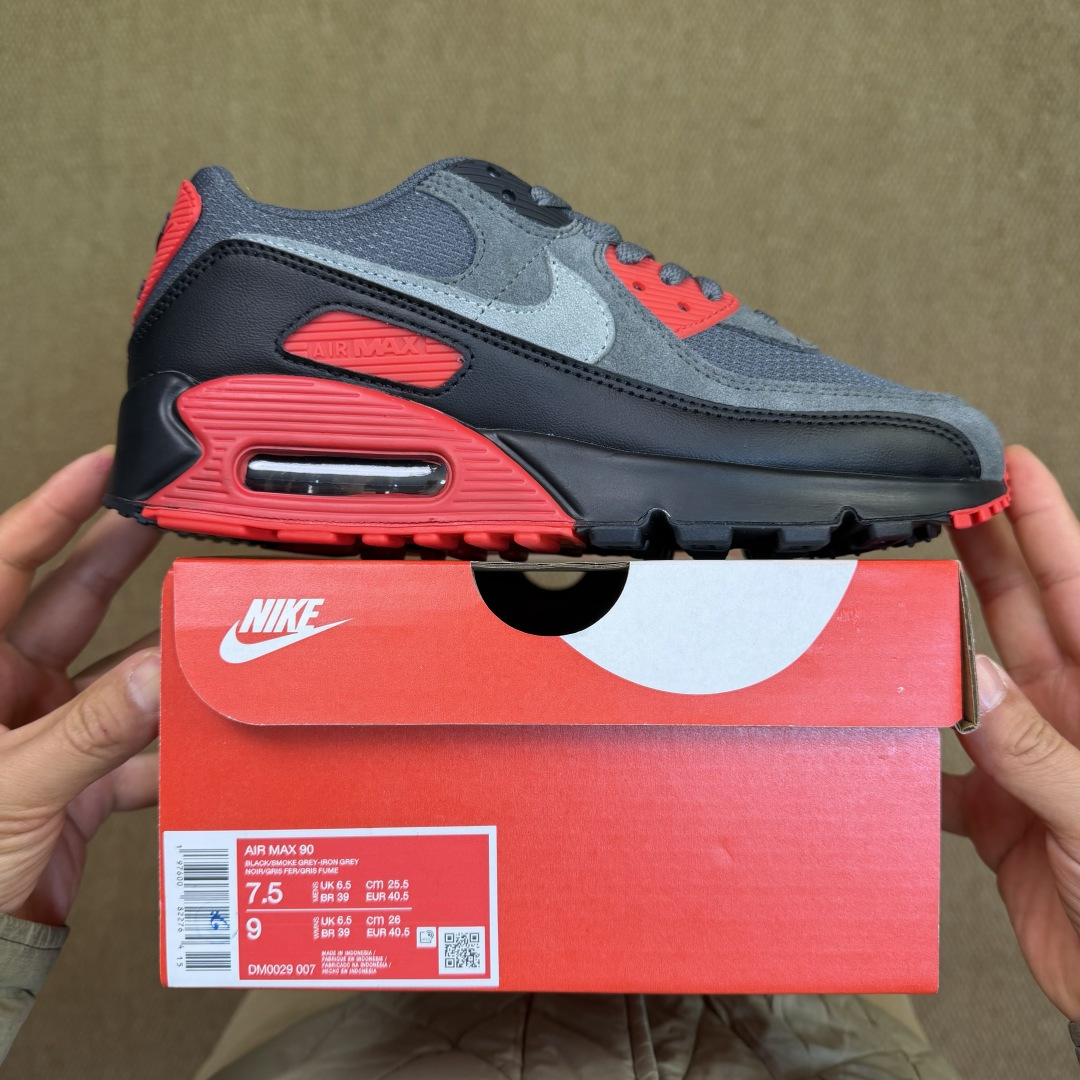 Nike Air Max 90 低帮气垫跑鞋第10色:黑灰红 货号：DM0029-007尺码：35 36