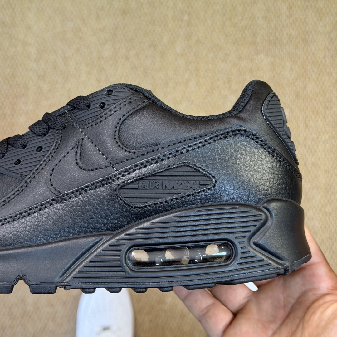 Nike Air Max 90 低帮气垫跑鞋max90第11色:黑武士 货号：CZ5594-001尺码：
