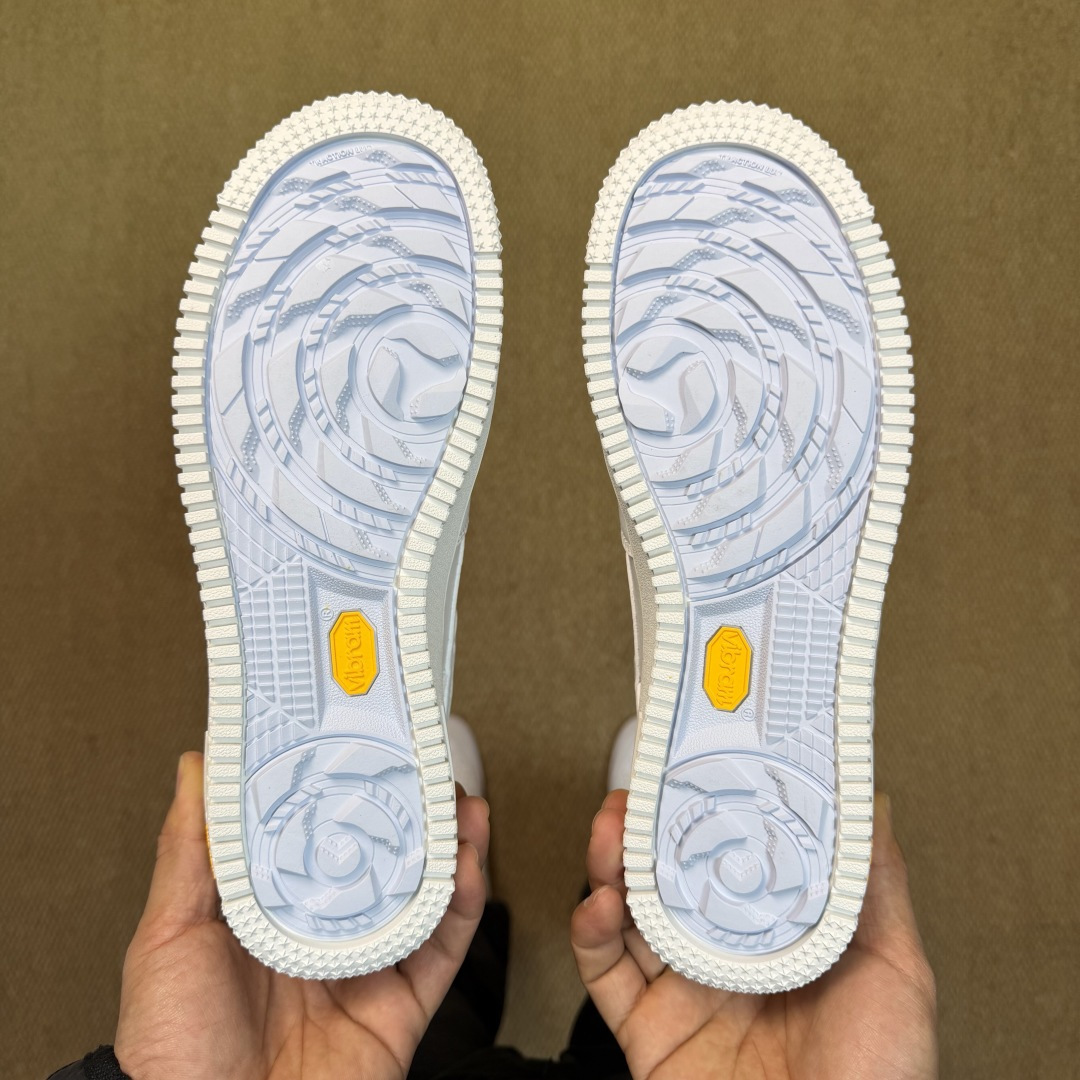 空军！第614色：Gore-Tex Vibram 纯白Nike Air Force 1 Low GTX防