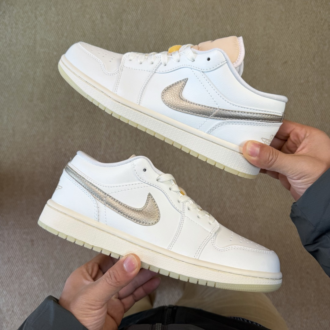 DF版 顶级性价比低帮！第172色:象牙白Air Jordan AJ1 Low 低帮系列 鞋型细节堪称完