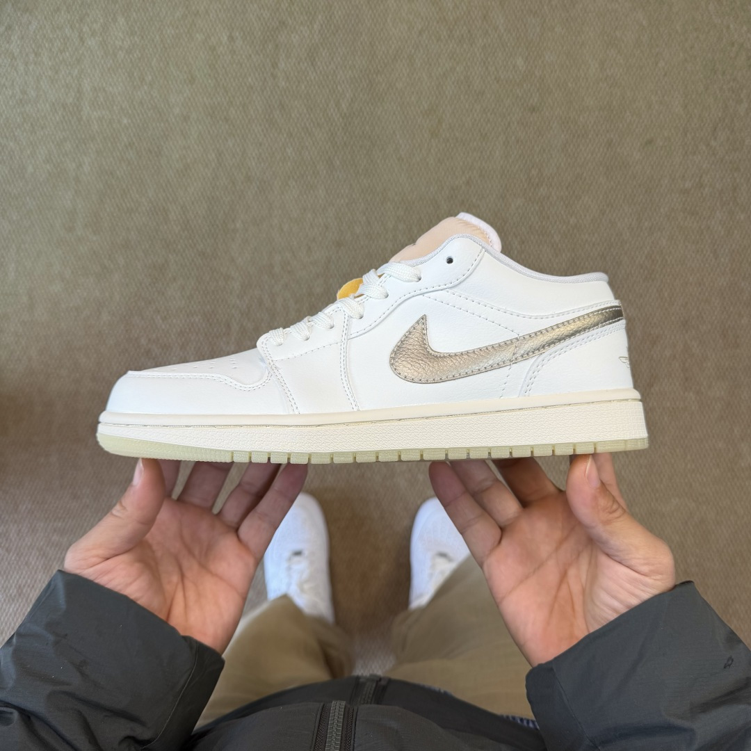 DF版 顶级性价比低帮！第172色:象牙白Air Jordan AJ1 Low 低帮系列 鞋型细节堪称完