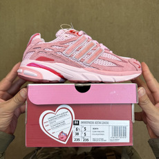 联名粉蓝贵20! G版 阿迪Cusion 3 系列休闲鞋 第1色: Unheardof x adidas origin 联名粉蓝贵20! G版 阿迪Cusion 3 系列休闲鞋 第1色: Unheardof x adidas origin
