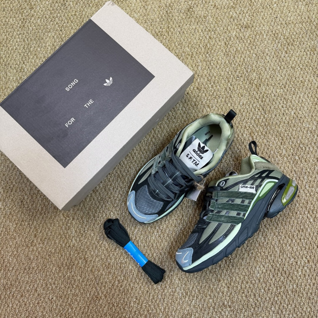 G版 阿迪Cusion 3 系列休闲鞋 第7色: 绿色 adidas originals Adistar Cushion G版 阿迪Cusion 3 系列休闲鞋 第7色: 绿色 adidas originals Adistar Cushion